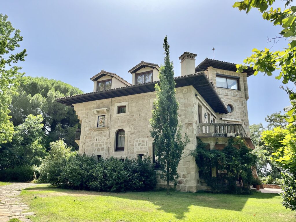 Finca en Ávila (cara sur de la sierra de Gredos). 8 hectáreas