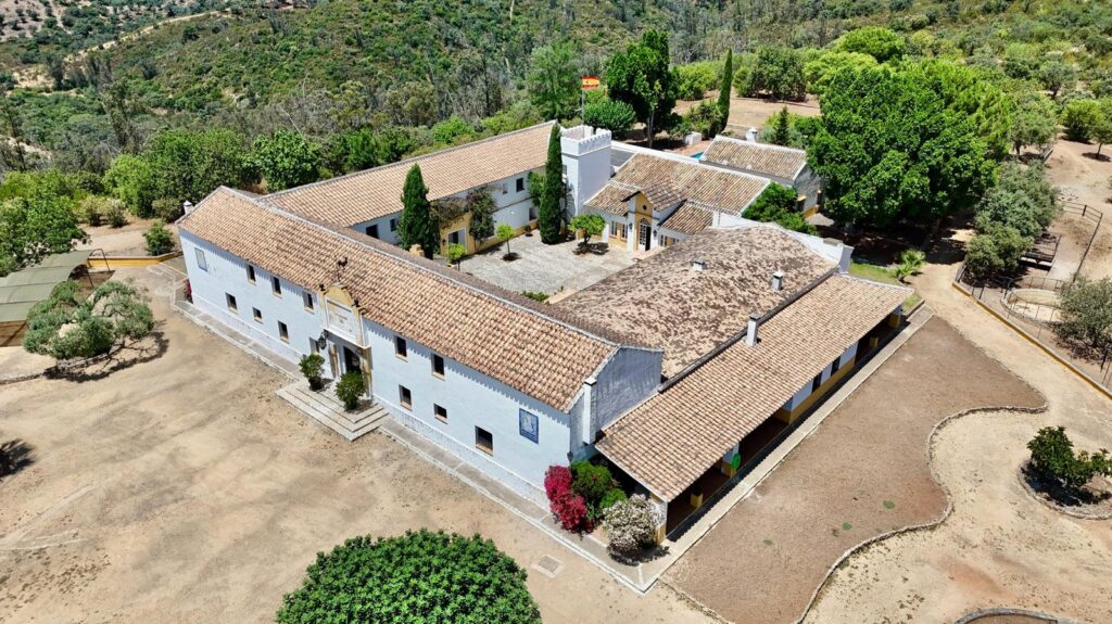 Anwesen in der Provinz Sevilla zu verkaufen. 89 Hektar